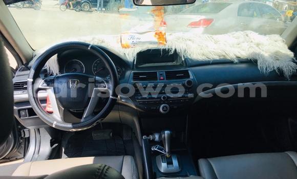 Sayi Na hannu Honda Accord Azurfa Mota in Cotonou a Benin Sayi Na hannu Honda Accord Azurfa Mota in Cotonou a Benin