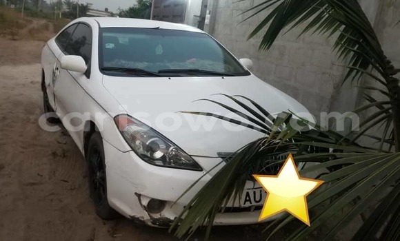 Ra Àlòkù Toyota Solara funfun Ọkọ̀ in Cotonou ni Benin Ra Àlòkù Toyota Solara funfun Ọkọ̀ in Cotonou ni Benin