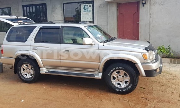 Ra Àlòkù Toyota 4Runner Silver Ọkọ̀ in Cotonou ni Benin Ra Àlòkù Toyota 4Runner Silver Ọkọ̀ in Cotonou ni Benin