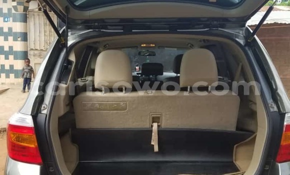 Ra Àlòkù Toyota Highlander Black Ọkọ̀ in Cotonou ni Benin Ra Àlòkù Toyota Highlander Black Ọkọ̀ in Cotonou ni Benin