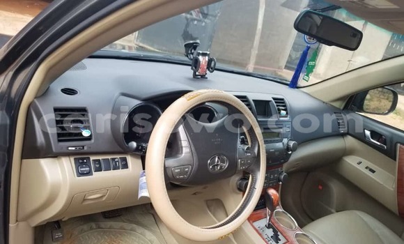 Ra Àlòkù Toyota Highlander Black Ọkọ̀ in Cotonou ni Benin Ra Àlòkù Toyota Highlander Black Ọkọ̀ in Cotonou ni Benin