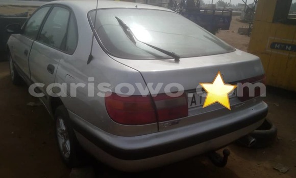 Sayi Na hannu Toyota Carina Azurfa Mota in Cotonou a Benin Sayi Na hannu Toyota Carina Azurfa Mota in Cotonou a Benin