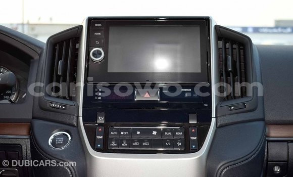 Buy Import Toyota Land Cruiser Other Car in Import - Dubai in Benign Buy Import Toyota Land Cruiser Other Car in Import - Dubai in Benign