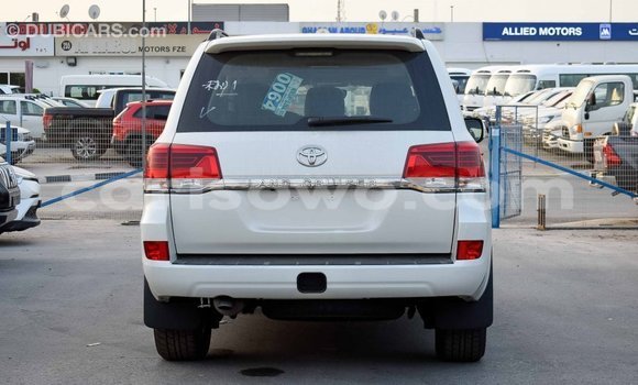Buy Import Toyota Land Cruiser Other Car in Import - Dubai in Benign Buy Import Toyota Land Cruiser Other Car in Import - Dubai in Benign