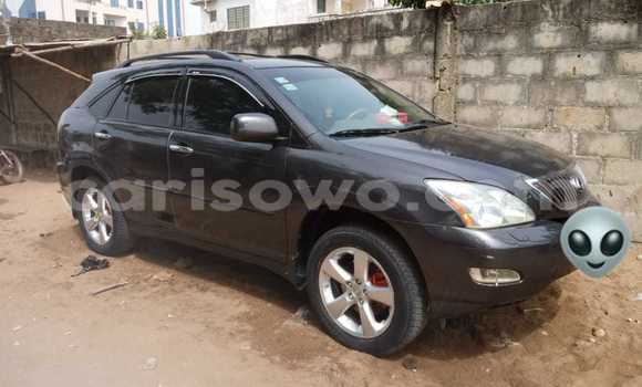 Sayi Na hannu Lexus RX 330 Black Mota in Cotonou a Benin Sayi Na hannu Lexus RX 330 Black Mota in Cotonou a Benin
