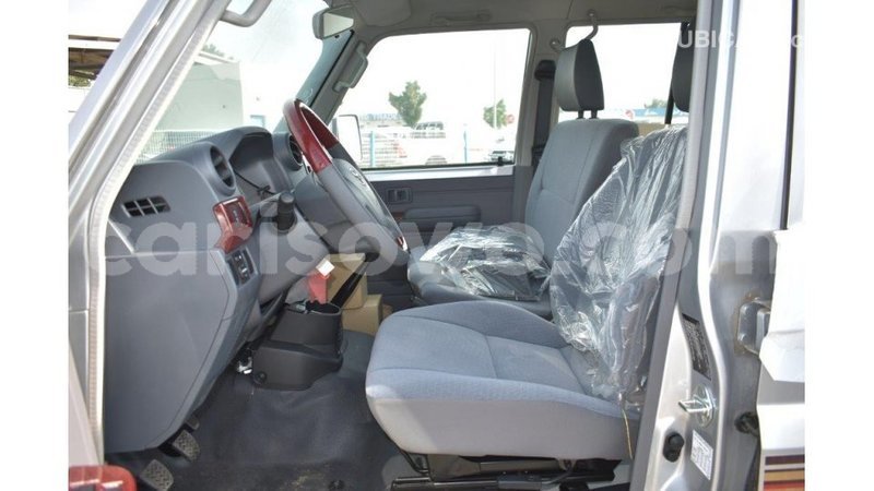 Big with watermark toyota land cruiser benin import dubai 6772