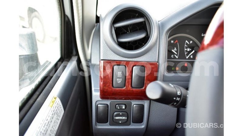 Big with watermark toyota land cruiser benin import dubai 6772