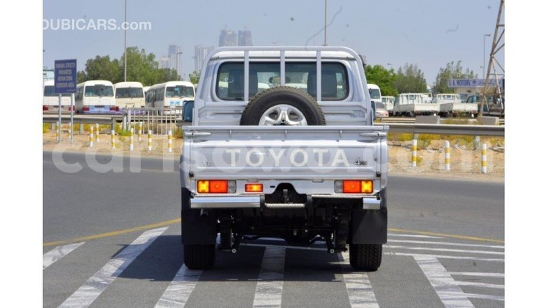 Big with watermark toyota land cruiser benin import dubai 6772