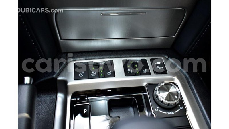 Big with watermark toyota land cruiser benin import dubai 6774