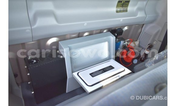 Acheter Import Voiture Toyota Land Cruiser Autre à Import - Dubai, Benin Acheter Import Voiture Toyota Land Cruiser Autre à Import - Dubai, Benin