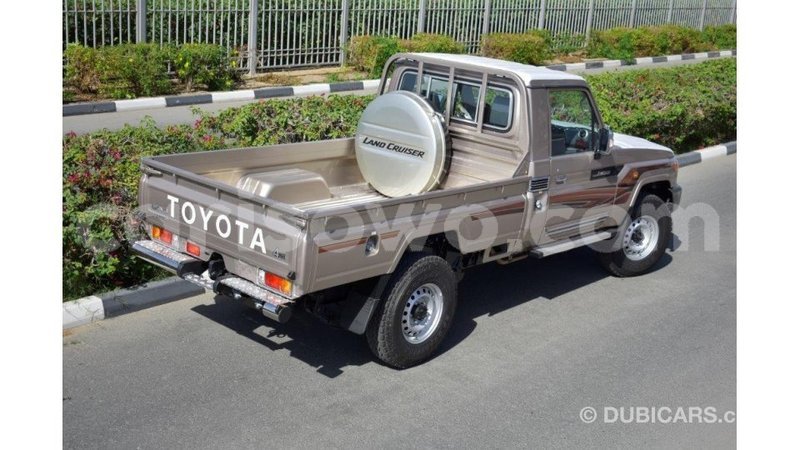 Big with watermark toyota land cruiser benin import dubai 6775