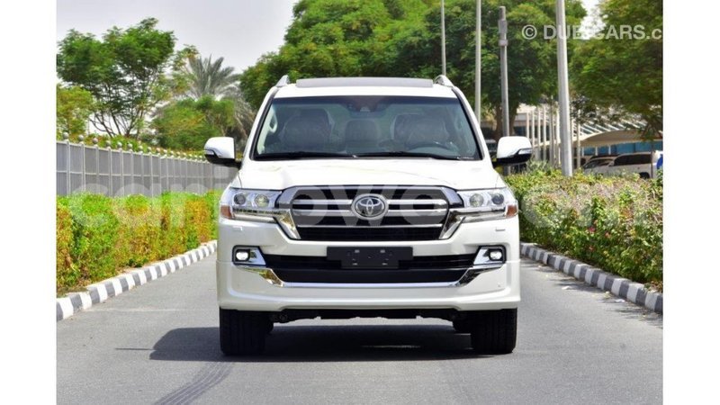 Big with watermark toyota land cruiser benin import dubai 6778