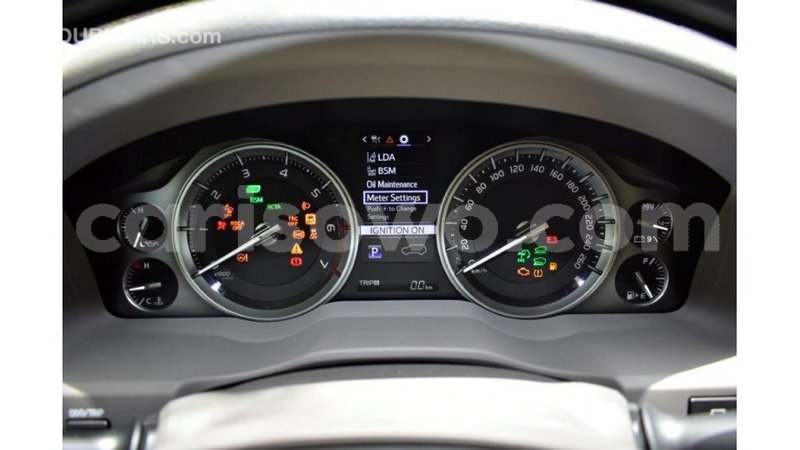 Big with watermark toyota land cruiser benin import dubai 6778