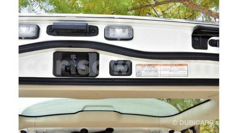 Big with watermark toyota land cruiser benin import dubai 6778