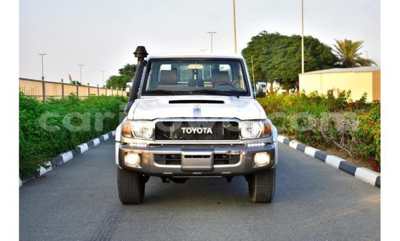 Buy Import Toyota Land Cruiser Other Car in Import - Dubai in Benign Buy Import Toyota Land Cruiser Other Car in Import - Dubai in Benign