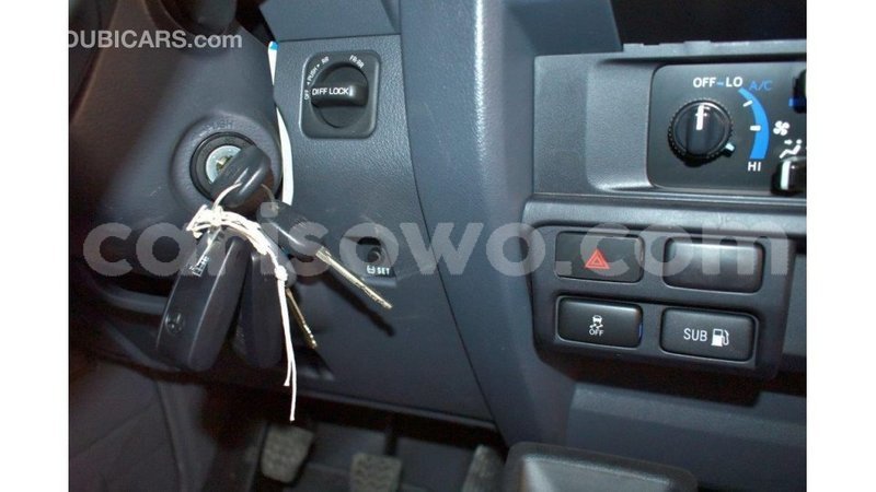 Big with watermark toyota land cruiser benin import dubai 6780