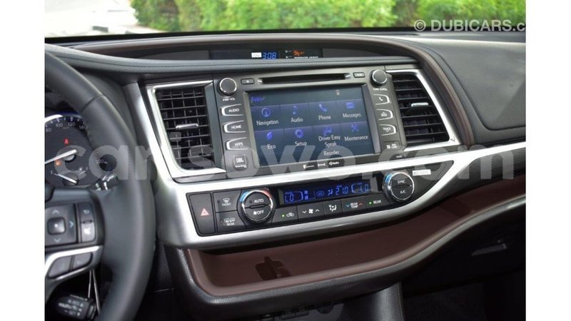 Big with watermark toyota highlander benin import dubai 6781