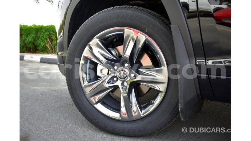 Big with watermark toyota highlander benin import dubai 6781
