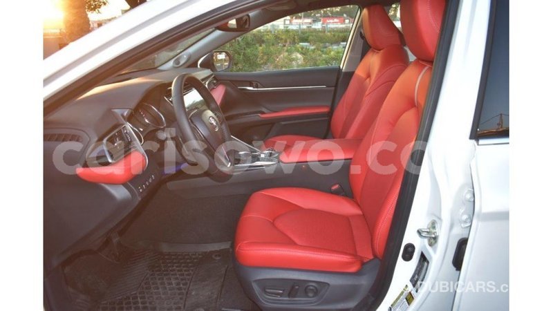 Big with watermark toyota camry benin import dubai 6782