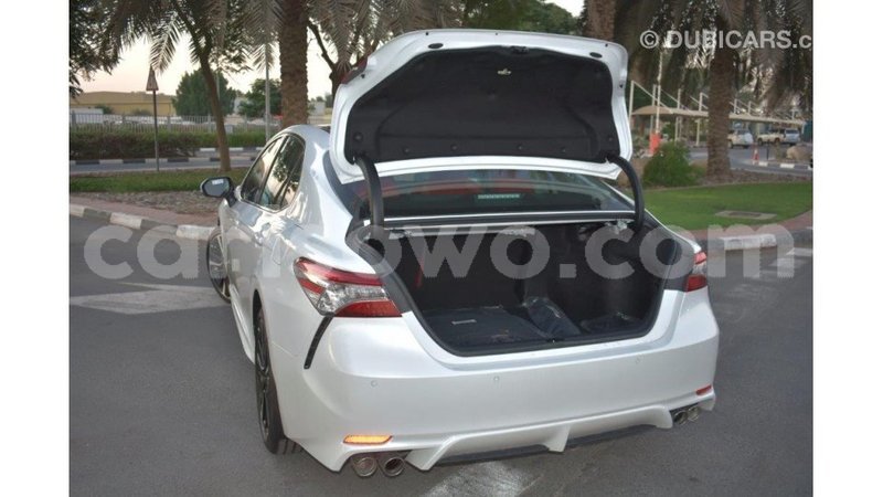 Big with watermark toyota camry benin import dubai 6782