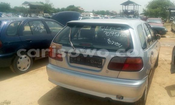 Sayi Na hannu Nissan Almera M Mota in Cotonou a Benin Sayi Na hannu Nissan Almera M Mota in Cotonou a Benin