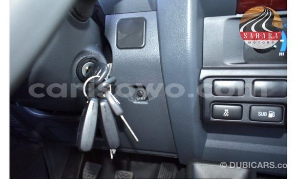 Acheter Import Voiture Toyota Land Cruiser Rouge à Import - Dubai, Benin Acheter Import Voiture Toyota Land Cruiser Rouge à Import - Dubai, Benin