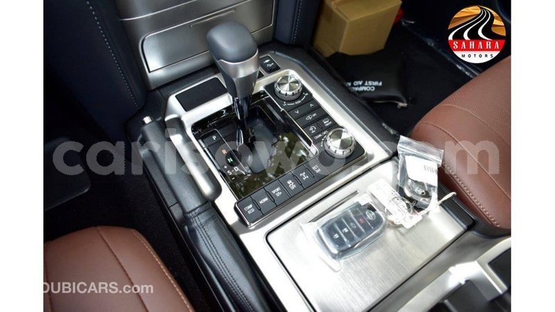 Big with watermark toyota land cruiser benin import dubai 6791