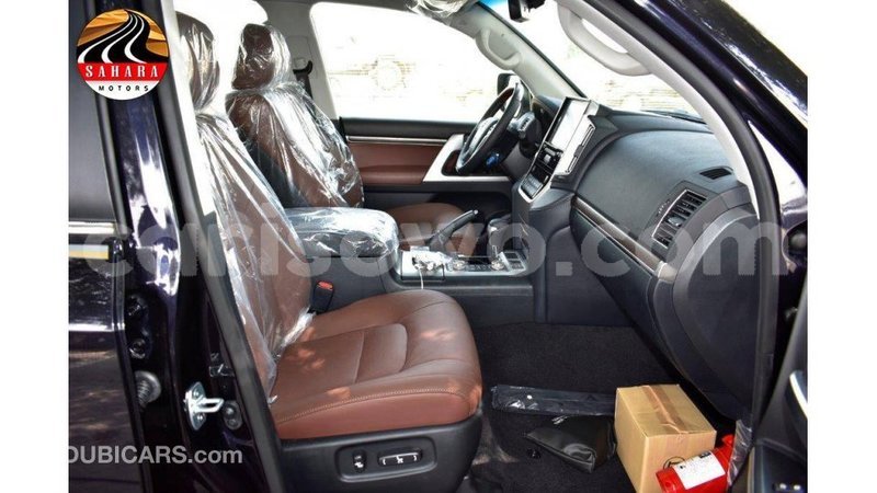 Big with watermark toyota land cruiser benin import dubai 6791