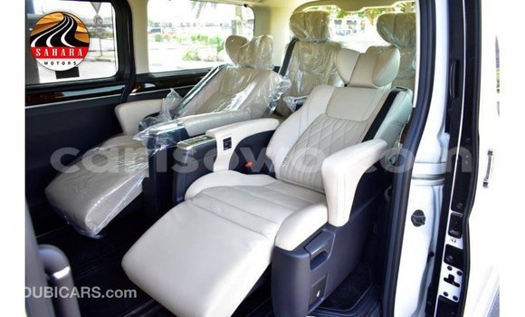 Buy Import Toyota Granvia White Car in Import - Dubai in Benign Buy Import Toyota Granvia White Car in Import - Dubai in Benign