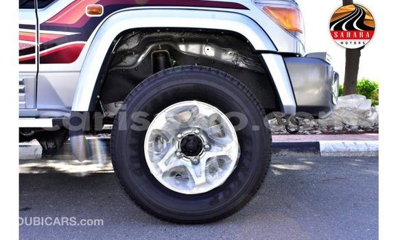 Acheter Import Voiture Toyota Land Cruiser Autre à Import - Dubai, Benin Acheter Import Voiture Toyota Land Cruiser Autre à Import - Dubai, Benin