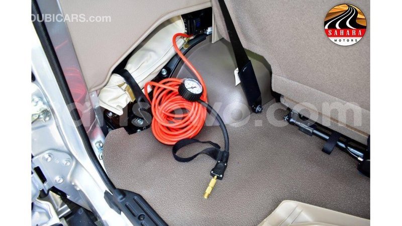 Big with watermark toyota land cruiser benin import dubai 6795