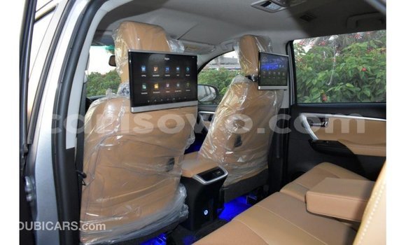 Acheter Import Voiture Toyota Fortuner Autre à Import - Dubai, Benin Acheter Import Voiture Toyota Fortuner Autre à Import - Dubai, Benin