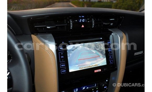 Acheter Import Voiture Toyota Fortuner Autre à Import - Dubai, Benin Acheter Import Voiture Toyota Fortuner Autre à Import - Dubai, Benin