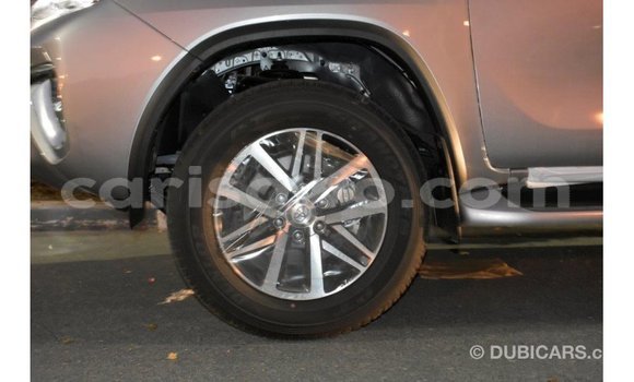 Acheter Import Voiture Toyota Fortuner Autre à Import - Dubai, Benin Acheter Import Voiture Toyota Fortuner Autre à Import - Dubai, Benin