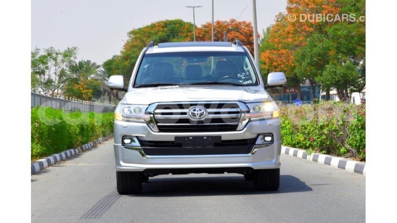 Big with watermark toyota land cruiser benin import dubai 6799