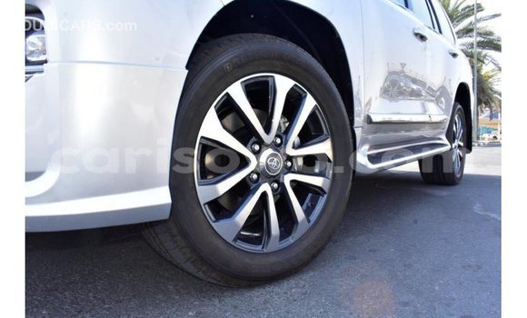 Buy Import Toyota Land Cruiser Other Car in Import - Dubai in Benign Buy Import Toyota Land Cruiser Other Car in Import - Dubai in Benign