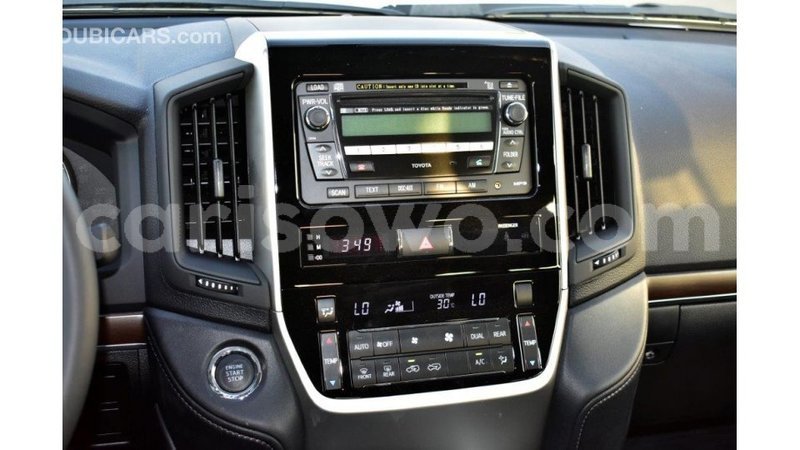 Big with watermark toyota land cruiser benin import dubai 6800