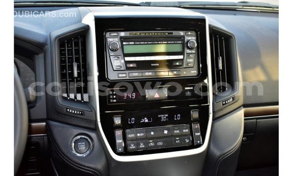 Acheter Import Voiture Toyota Land Cruiser Noir à Import - Dubai, Benin Acheter Import Voiture Toyota Land Cruiser Noir à Import - Dubai, Benin
