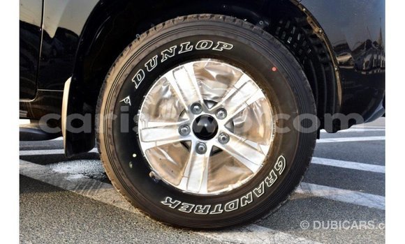 Acheter Import Voiture Toyota Land Cruiser Noir à Import - Dubai, Benin Acheter Import Voiture Toyota Land Cruiser Noir à Import - Dubai, Benin