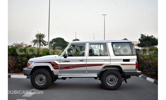 Acheter Import Voiture Toyota Land Cruiser Autre à Import - Dubai, Benin Acheter Import Voiture Toyota Land Cruiser Autre à Import - Dubai, Benin