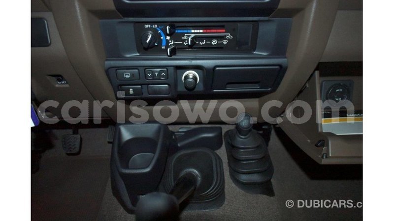Big with watermark toyota land cruiser benin import dubai 6801