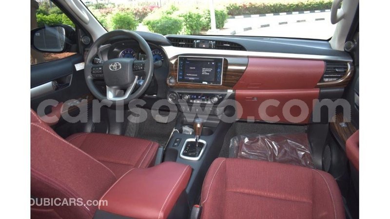 Big with watermark toyota hilux benin import dubai 6802