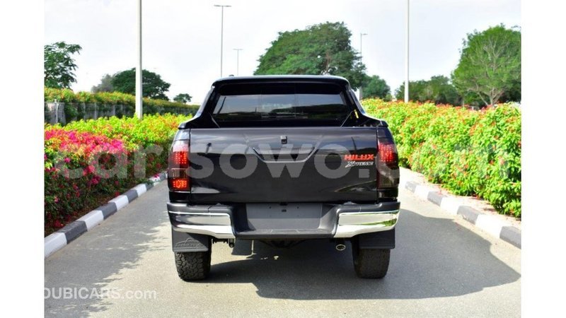 Big with watermark toyota hilux benin import dubai 6802