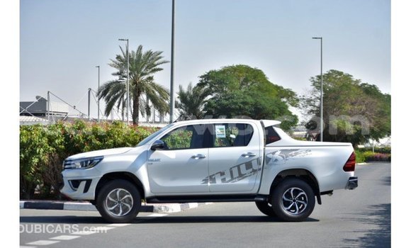 Buy Import Toyota Hilux White Car in Import - Dubai in Benign Buy Import Toyota Hilux White Car in Import - Dubai in Benign