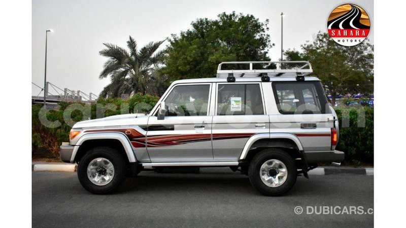 Big with watermark toyota land cruiser benin import dubai 6811
