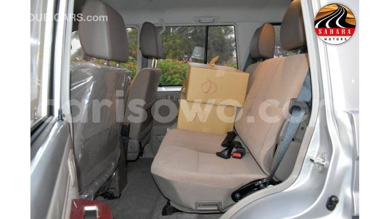 Big with watermark toyota land cruiser benin import dubai 6811