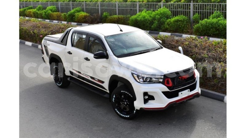 Big with watermark toyota hilux benin import dubai 6812