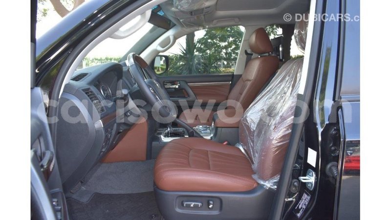 Big with watermark toyota land cruiser benin import dubai 6814