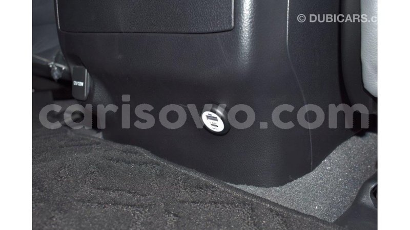 Big with watermark toyota land cruiser benin import dubai 6814
