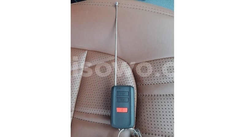 Big with watermark toyota land cruiser benin import dubai 6814